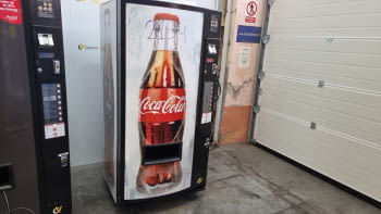 MAQUINA VENDING BEBIDAS FRIAS VENDO VDI 336